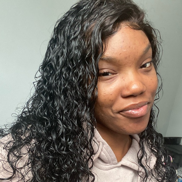 Meet your Posher, Ashley - Picture 1 of 1